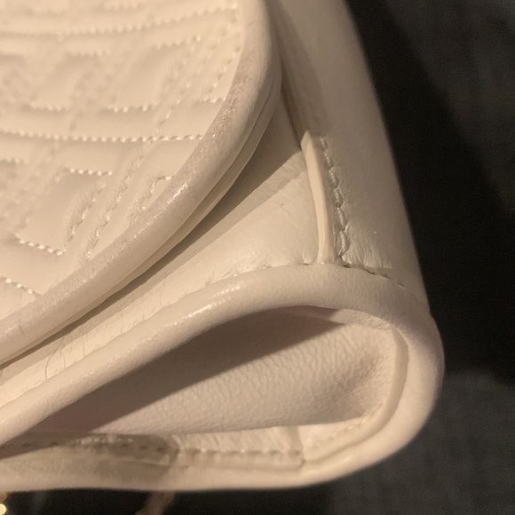 Tory Burch Fleming Medium Quilted Leather w/ Chain - Picture 11 of 13